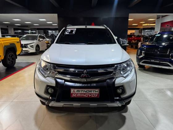 MITSUBISHI L200 TRITON 2.4 16V TURBO DIESEL OUTDOOR HPE-S CD 4X4 AUTOMÁTICO